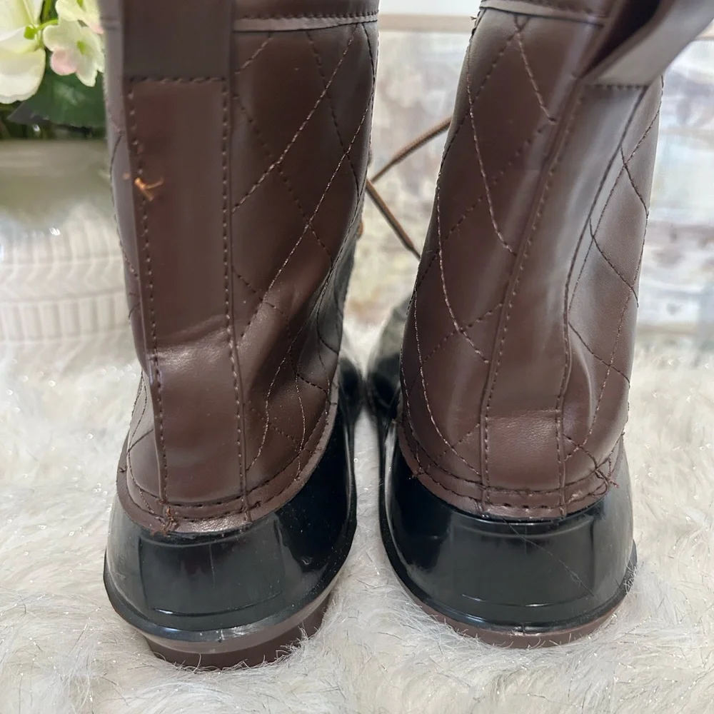 NEW Unbranded Women’s Quilted Duck Boots - Black and Brown, Size 11